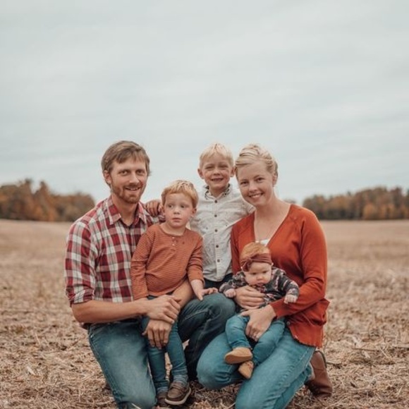 Meet your Posher, Marissa - Picture 1 of 1